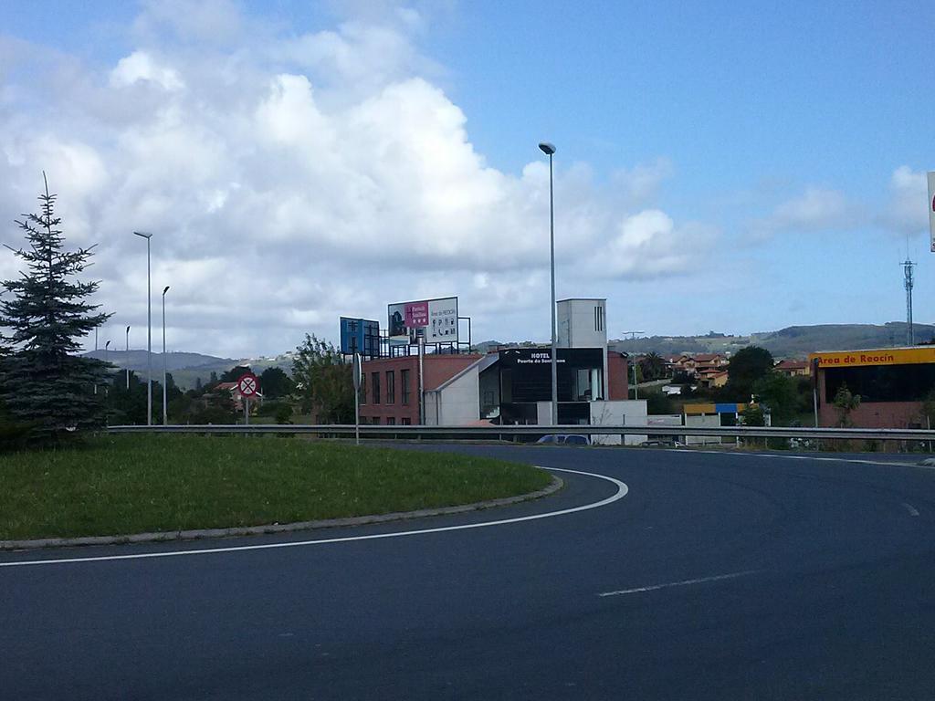 Puerta De Santillana Reocín Екстериор снимка