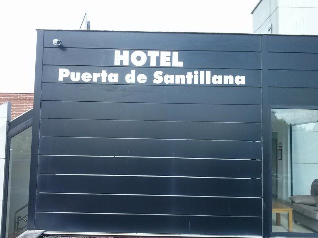 Puerta De Santillana Reocín Екстериор снимка